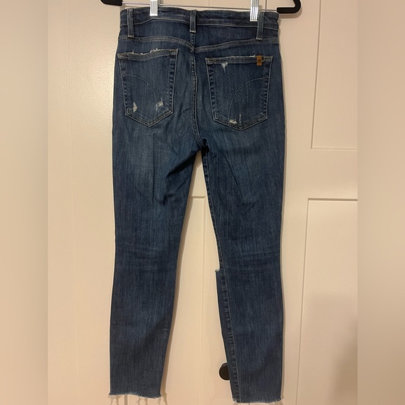 Joe’s Jeans size 27 distress denim - Picture 2 of 3